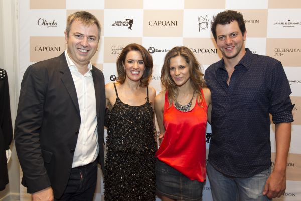 Sueli e Fernando Capoani (à esq.), anfitriões da festa Capoani Celebration 2013, com o casal Julia Loyola e Beto Madalosso. O restaurateur foi o embaixador do evento, que comemorou o novo ano na Maison Capoani na noite de quinta-feira | Diego Pisante