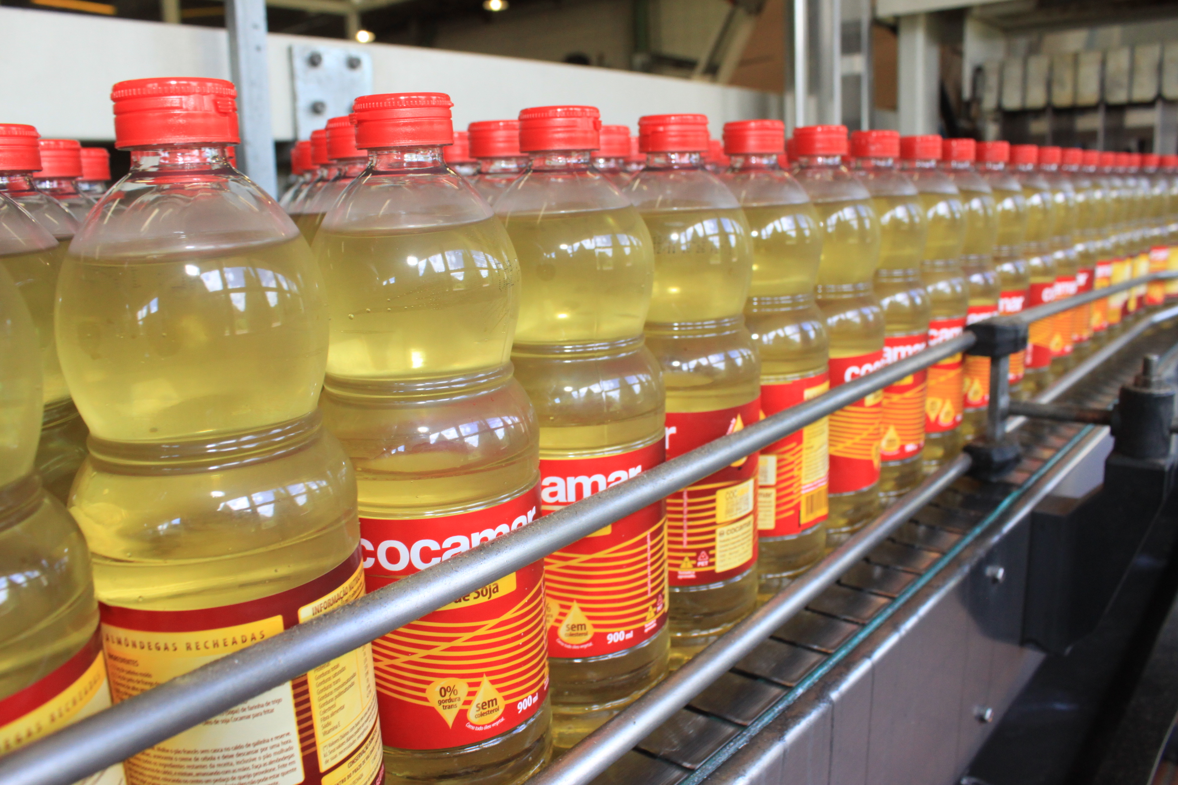 Produtos de varejo, como o óleo, já representam cerca de 40% do faturamento anual da Cocamar | Divulgação/ Flamma Comunicação