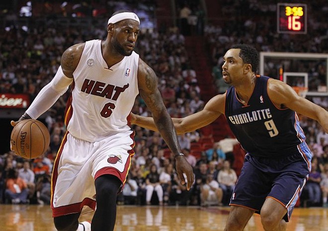 LeBron James liderou a vitória do Heat sobre o Bobcats |