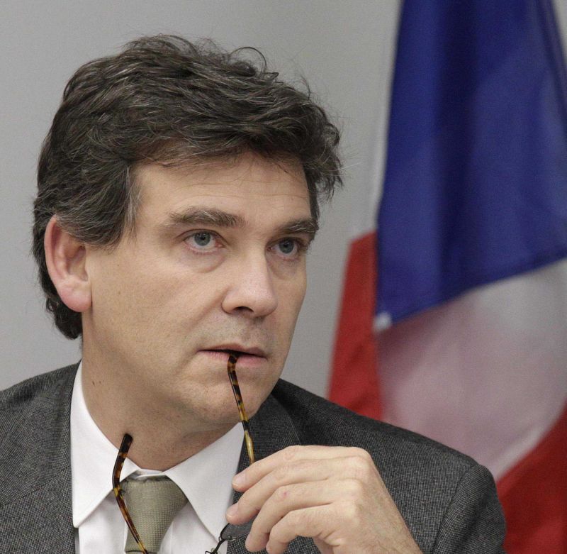 Montebourg defende um patamar em torno de US$ 1,1 ou US$ 1,15 por euro, em vez do atual nível de US$ 1,3 | Pascal Rossignol/ Reuters