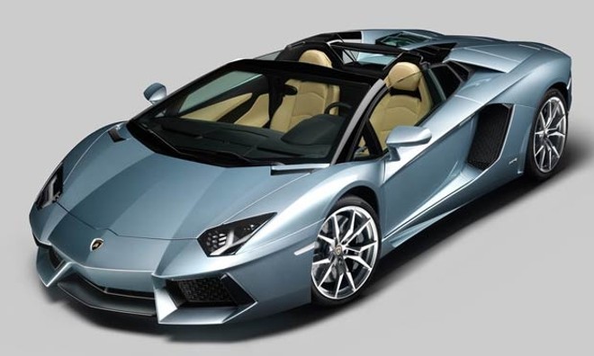 Aventador LP 700-4 Roadster