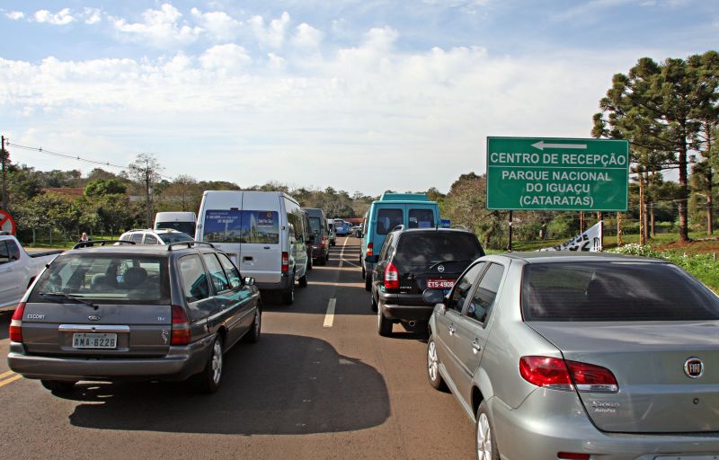 Congestionamento causado por manifestação no parque | Christian Rizzi/ Gazeta do Povo