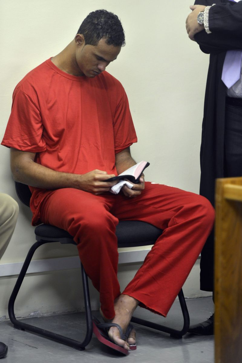 Sentença do ex-goleiro Bruno deve sair até amanhã | Pedro Vilela/ Reuters