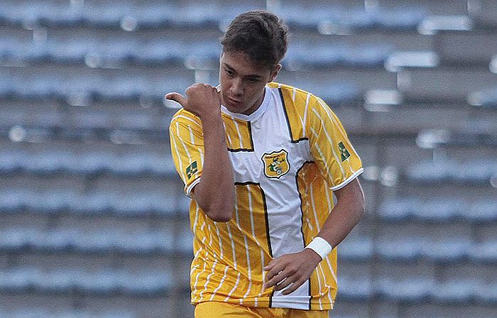 Romarinho comemora seu primeiro gol como jogador profissional, na vitória do Brasiliense sobre o Botafogo-DF | Divulgação Brasiliense