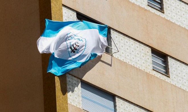 A cidade de Londrina está pintada com as cores do Tubarão, para receber o clássico contra o Coritiba |
