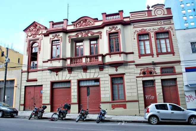 Escritório e residência de Eduardo Fernando Chaves, na Rua Dr. Muricy |