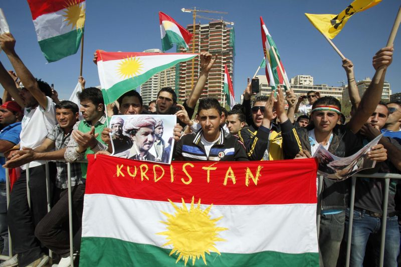 Protesto de curdos em Beirute, capital do Líbano, país que enfrenta aumento dos conflitos sectários | Sharif Karim/Reuters