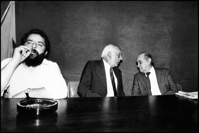 Lula com Ulysses Guimarães e Tancredo Neves, no começo dos anos 1980. |