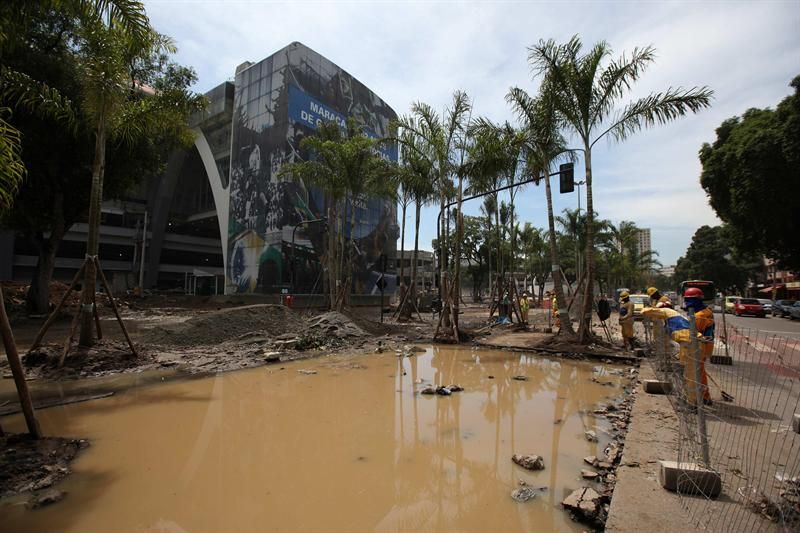 Maracanã também foi atingido pelas fortes chuvas que caíram no Rio | EFE