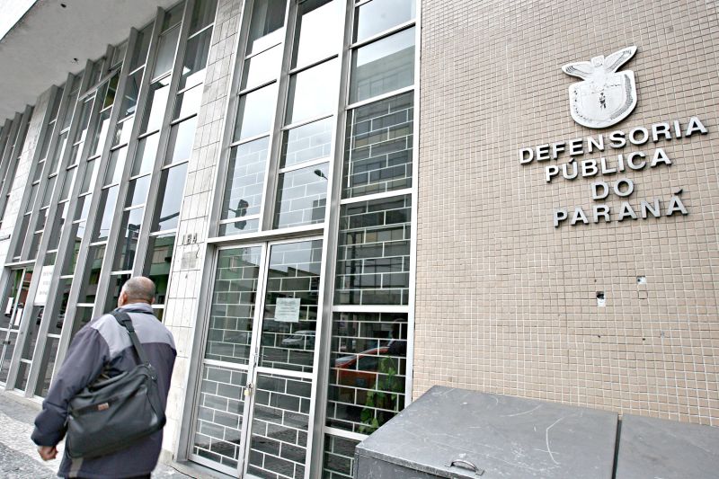 O déficit de defensores no Paraná é o preço pago pela demora em se criar a Defensoria Pública | Felipe Rosa / Gazeta do Povo