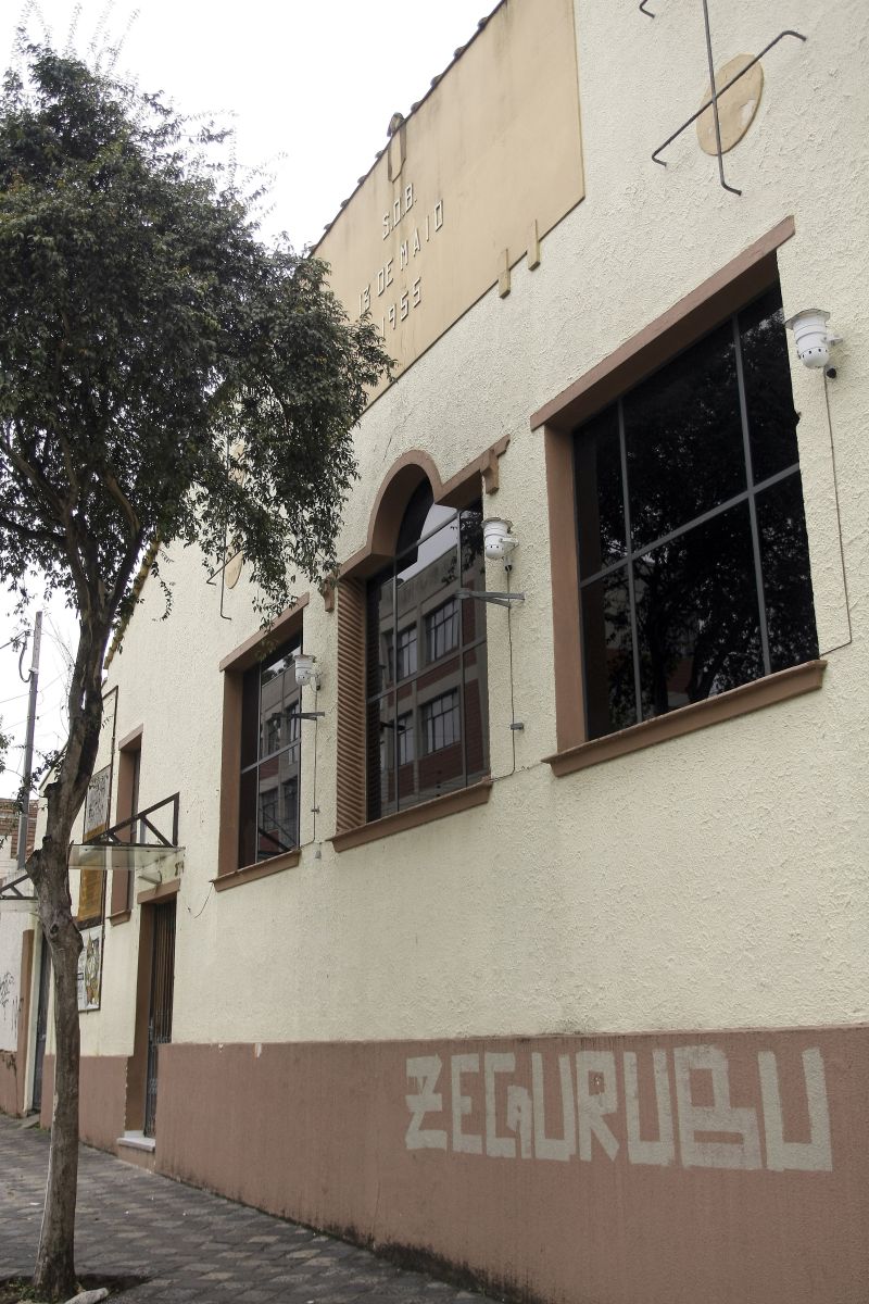 Imóvel fica na Rua Desembargador Clotário Portugal | André Rodrigues/ Gazeta do Povo