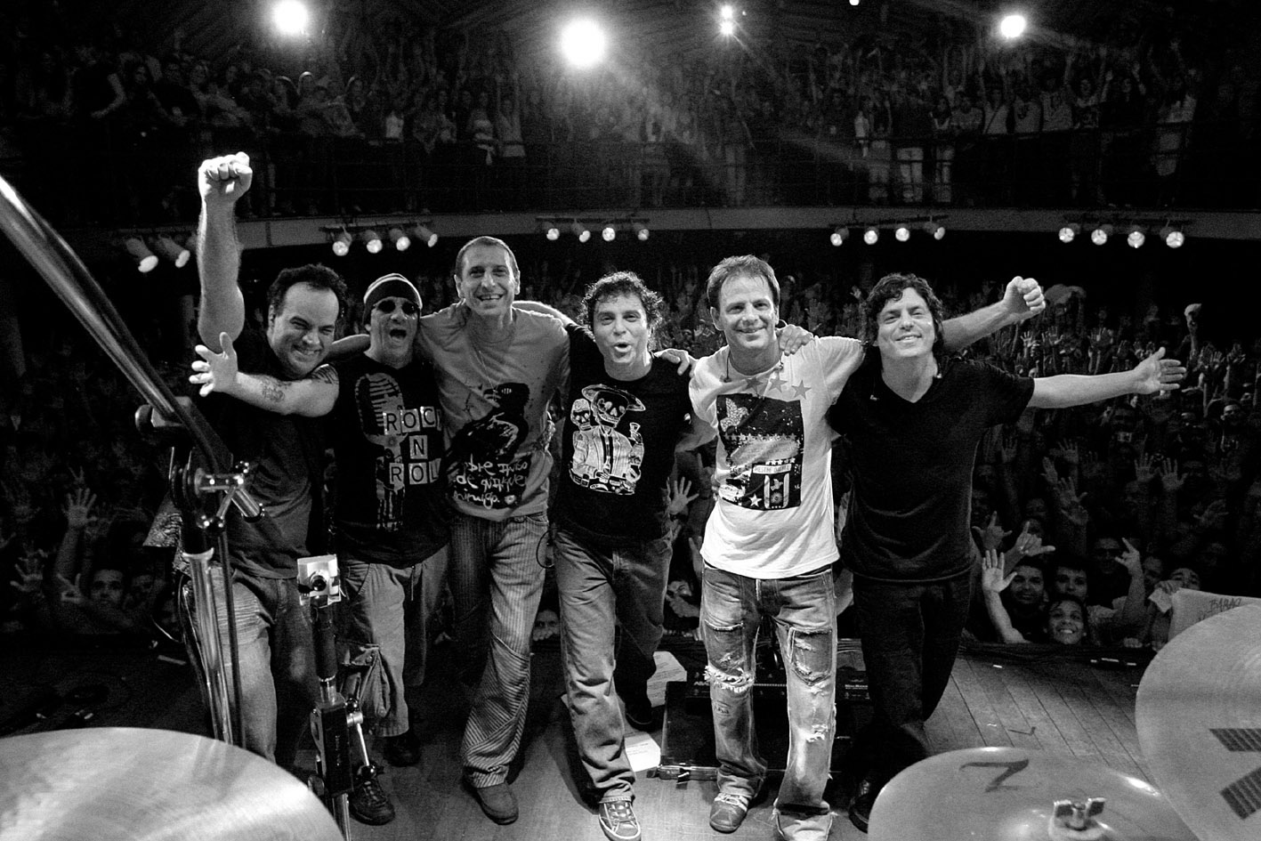 A banda contará com a formação atual, reunindo Roberto Frejat (guitarra e voz), Guto Goffi (bateria), Peninha (percussão), Rodrigo Santos (baixo) e Fernando Magalhães (guitarra), além da participação especial do tecladista Maurício Barros | Divulgação