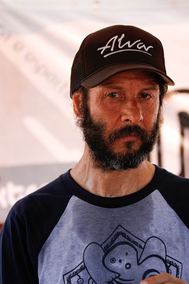 Tony Alva, skatista que revolucionou o esporte no final dos anos 70, esteve em Curitiba nessa sexta-feira |