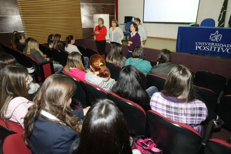 Curso de Pedagogia do Positivo pratica a residência ampliada: debate da hora na educação | Aniele Nascimento/ Gazeta do Povo