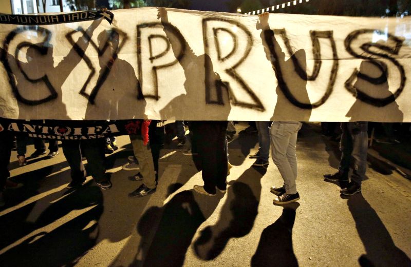 | Yannus Behrakis/Reuters