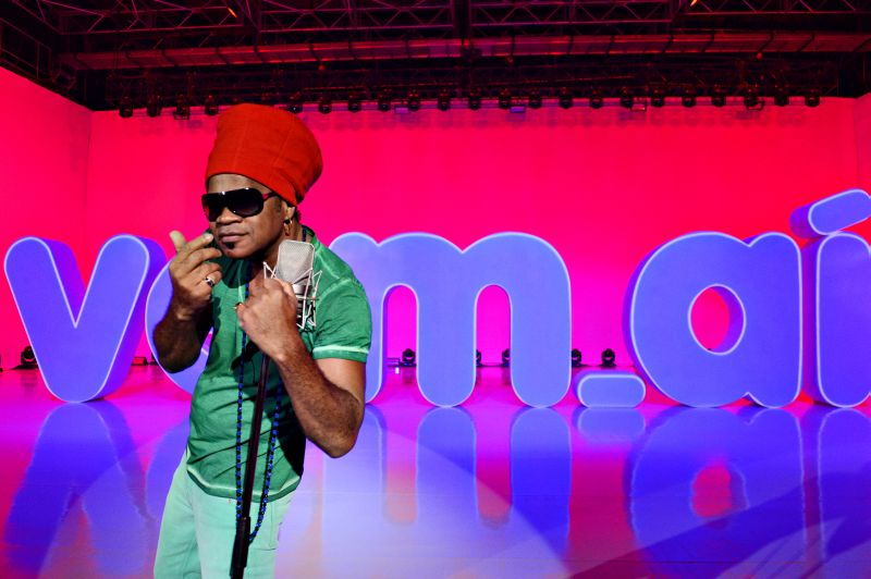 O músico Carlinhos Brown participou das gravações do especial Vem Aí | TV Globo/Zé Paulo Cardeal
