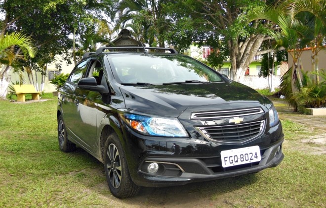 A versão LTZ traz para-choque exclusivo com luzes de neblina, rodas de aro 15 com pintura especial e acabamento azul nos faróis | Renyere Trovão/Gazeta do Povo
