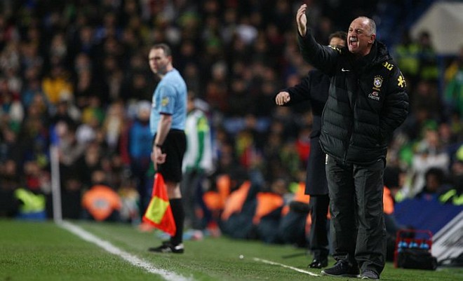 Com o empate com a Rússia, Felipão segue sem vencer desde que retornou ao comando da seleção |