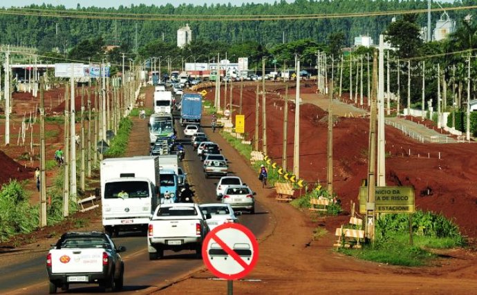 Atualmente o governo está duplicando um trecho de 3,8 quilômetros da rodovia, entre Maringá e Paiçandu | Divulgação / Agência Estadual de Notícias