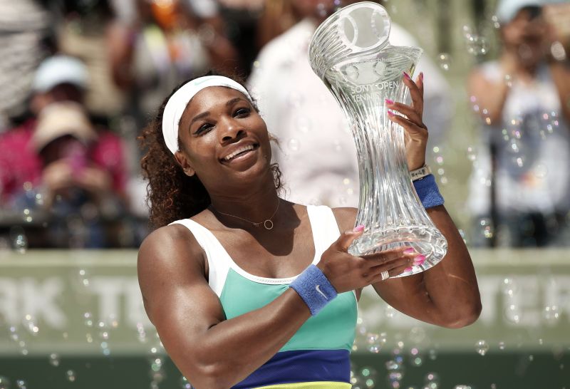 Em boa forma, aos 31 anos, Serena bate Sharapova e conquista mais um título em Miami | Reuters