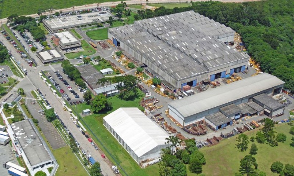 A atual fábrica da Aker, na Cidade Industrial de Curitiba, chegou ao limite, segundo a empresa | Divulgação