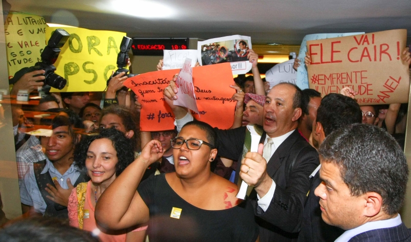 Protesto contra a permanência do deputado e pastor Marco Feliciano na presidência da Comissão de Direitos Humanos | Alan Marques/Folhapress