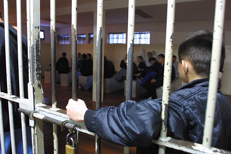 Cerca de 18% de todas as prisões no ano passado foram de crianças e adolescentes. | Ivonaldo Alexandre/ Gazeta do Povo