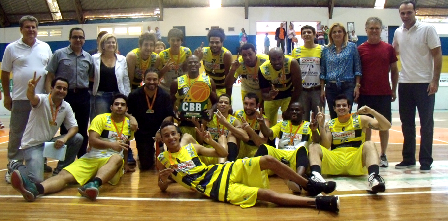 Campo Mourão Basquete conquistou bicampeonato em casa, no Ginásio JK | Divulgação / Campo Mourão Basquete