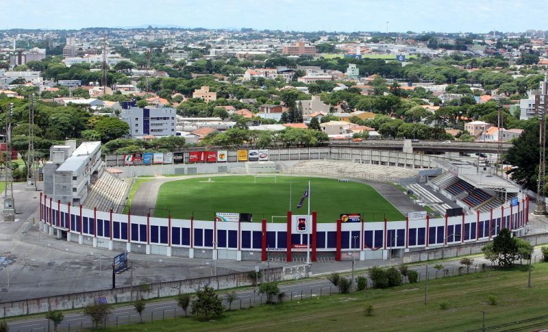Balanço continua apontando prejuízo no Paraná, mas o déficit foi menor do que em 2011 | Henry Milléo / Gazeta do Povo