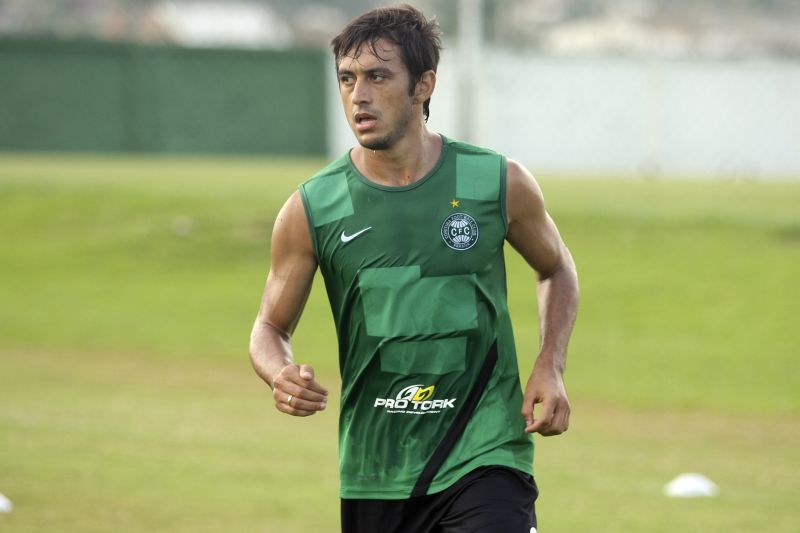 Contra o Sousa, Robinho vai compor o trio de meias-atacantes alviverde com Rafinha e Zé Rafael | André Rodrigues / Gazeta do Povo
