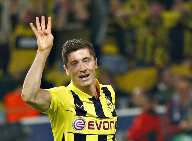 Lewandowski após o quarto gol sobre o Real: vaga próxima | 