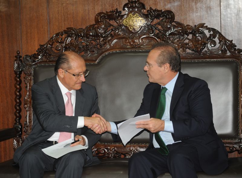 Governador de SP discute o projeto com Renan Calheiros | José Cruz/ABr