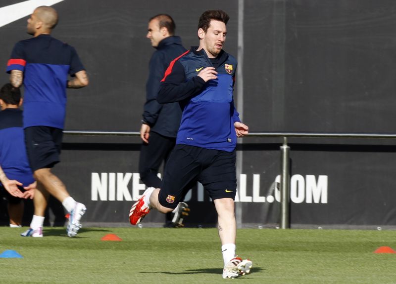 Lionel Messi treinou normalmente nesta terça-feira pelo Barcelona | Gustau Nacarino / Reuters