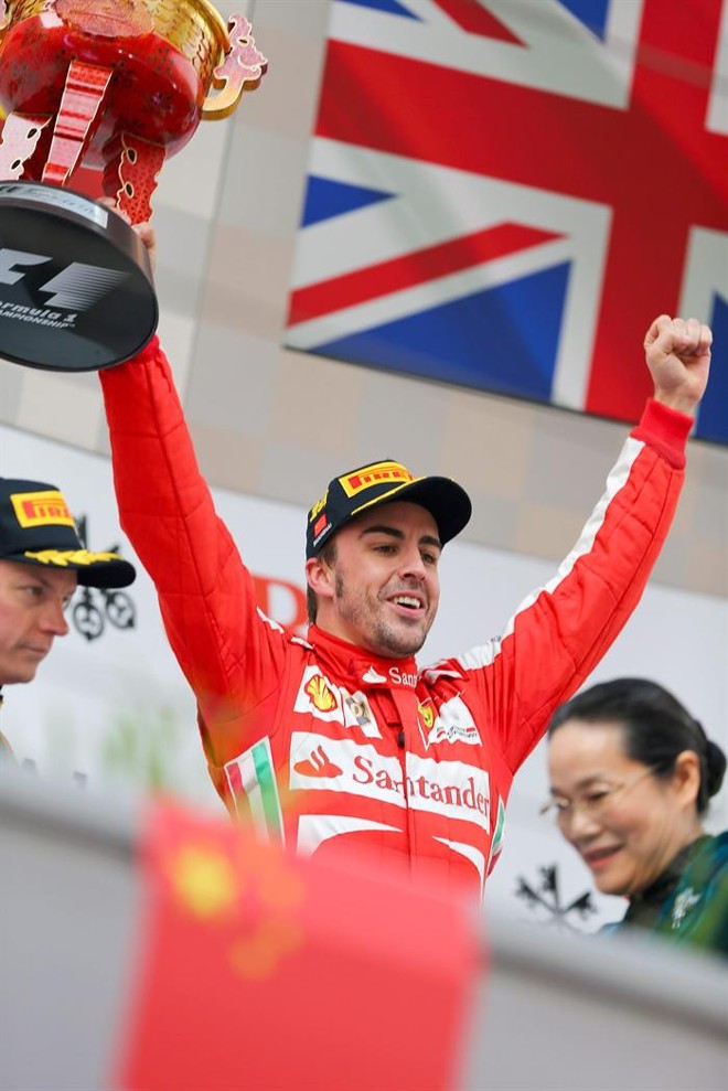 Fernando Alonso, da Ferrari, é o grande vencedora da prova da Fórmula 1 em Xangai |