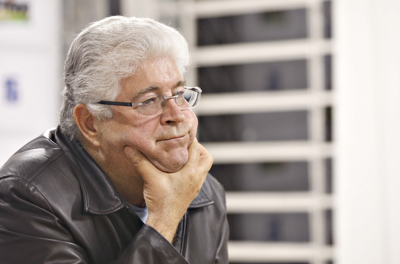 Requião: servidores formatavam e enviavam cartas | Hugo Harada/ Gazeta do Povo