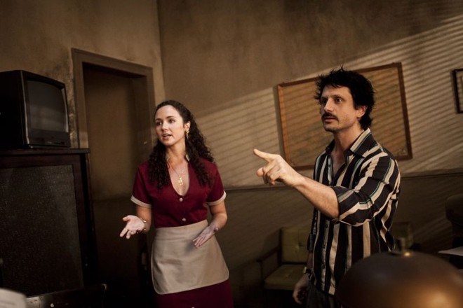 Natasha Stransky e Felipe Rocha contracenam | 