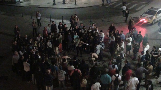 Peça tinha cena de nudez na rua |