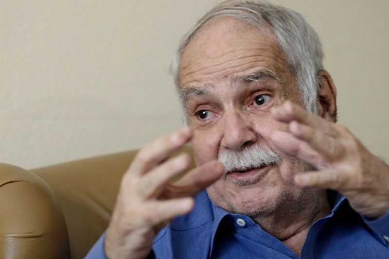 Música era um hobby para Vanzolini, que dizia ter um grande problema com a afinação | Carol Guedes/Folhapress