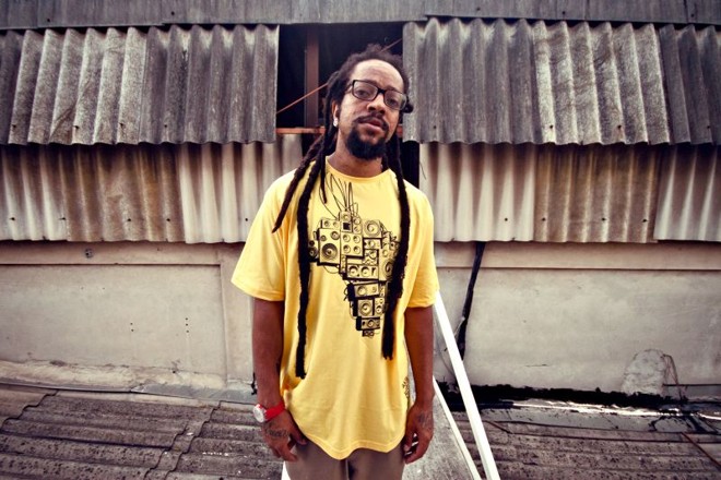 MC Rael mistura gêneros como MPB e afrobeat no novo disco | 