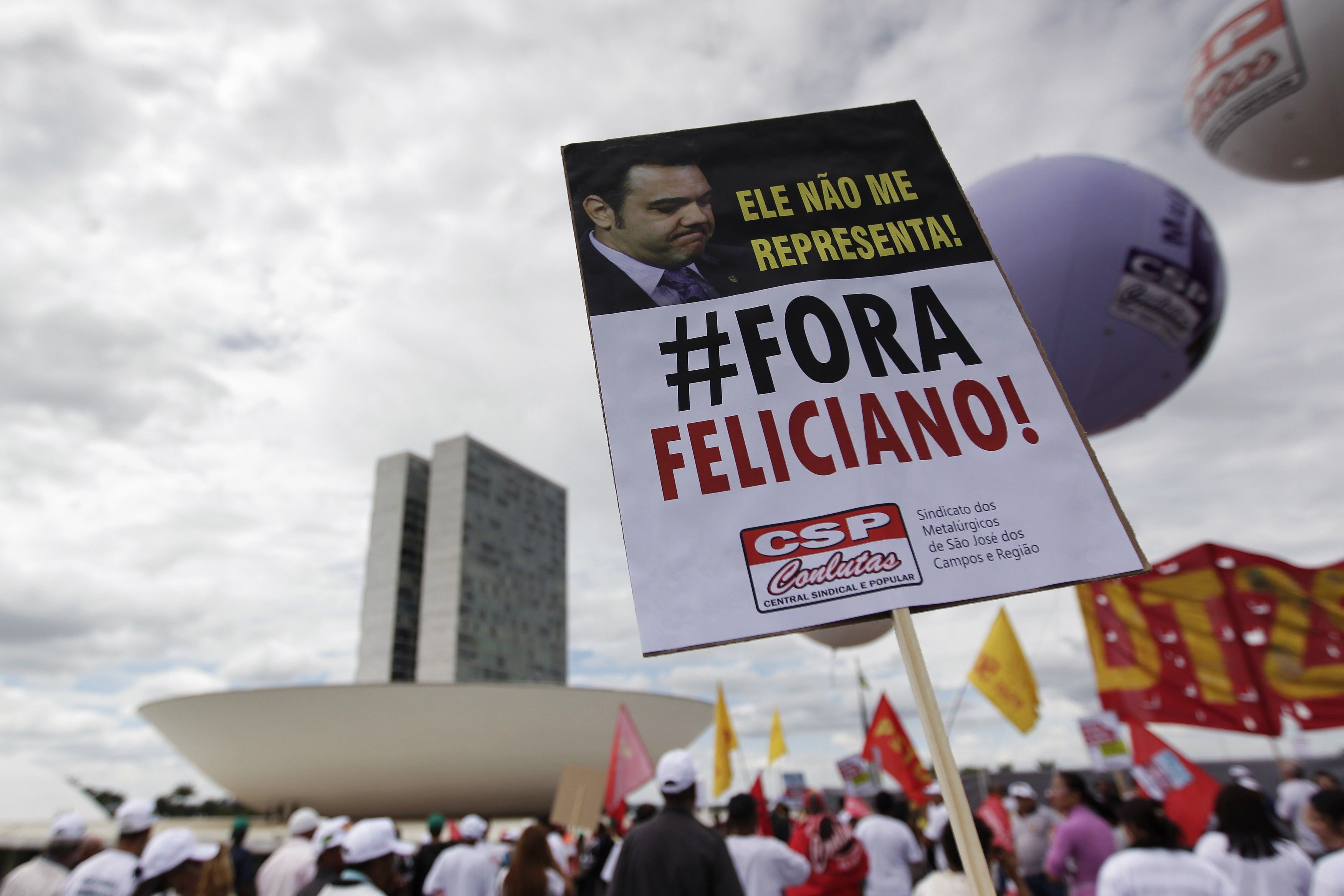 | Ueslei Marcelino / Reuters