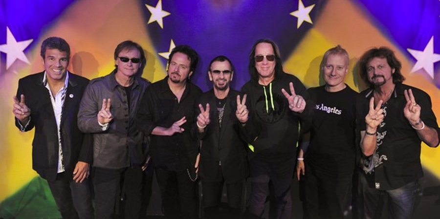 Ringo Starr e a All-Starr Band, que acompanha o ex-Beatle nos shows anunciados no Brasil | Rob Shanahan/Divulgação
