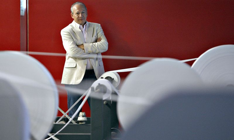 Celso Ruffato, dono da Relevo, ganhou 90% do mercado de luxo de guardanapos a partir de uma ideia de design discreto para restaurantes e hotéis | Jonathan Campos/ Gazeta do Povo