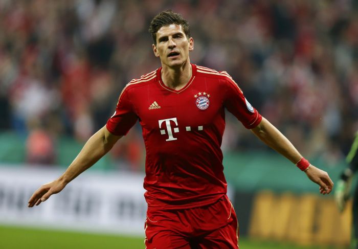 Nario Gomez entrou aos 31 minutos da segunda etapa e teve tempo de marcar três gols | Kai Pfaffenbach / Reuters
