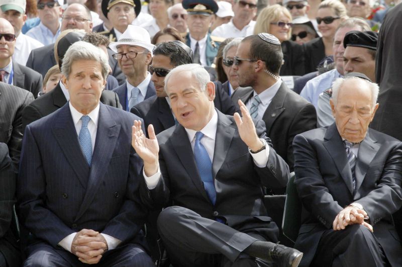 John Kerry em encontro com Benjamin Netanyahu, em Israel | Gali Tibbon/Reuters