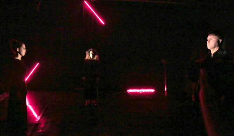 Sucesso no Festival de Teatro de Curitiba, Haikai continua temporada no Espaço Cênico | Leco de Souza/Divulgação