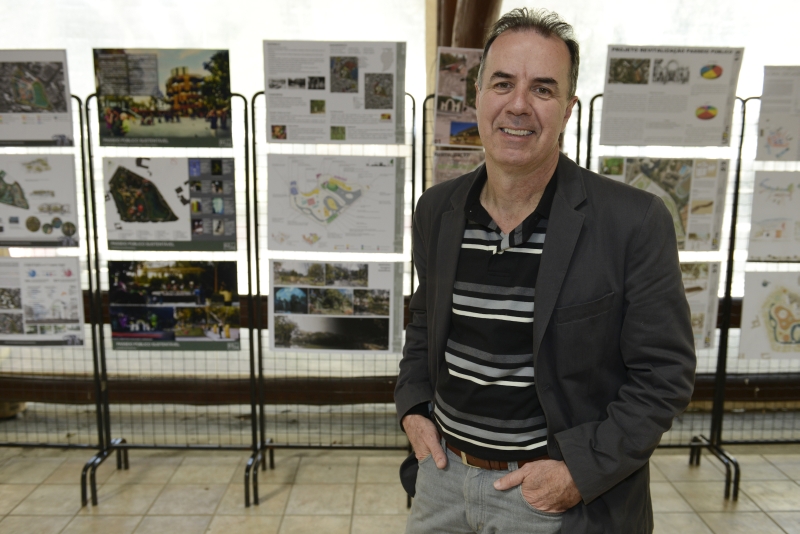 Casagrande coordenou 25 alunos na criação de seis projetos de revitalização do Passeio | Henry Milleo/Gazeta do Povo