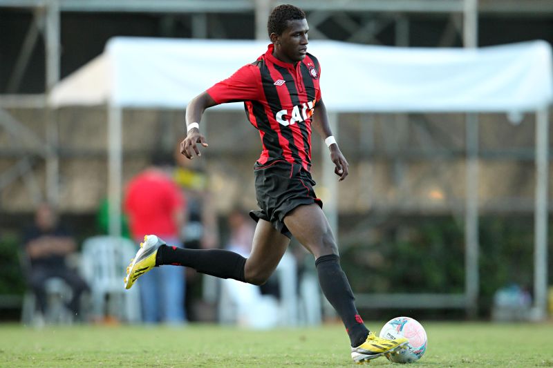 Douglas Coutinho, principal aposta vinda do time sub-23 | Albari Rosa / Gazeta do Povo