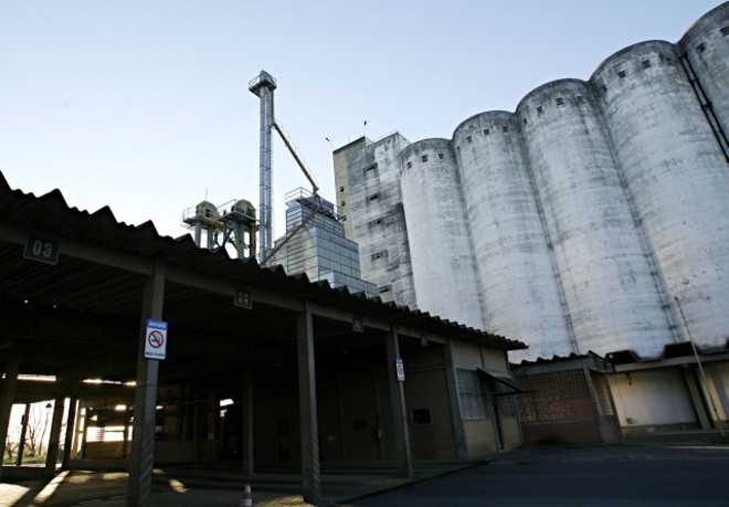 Armazém em Ponta Grossa pode acelerar o Porto de Paranaguá. | 