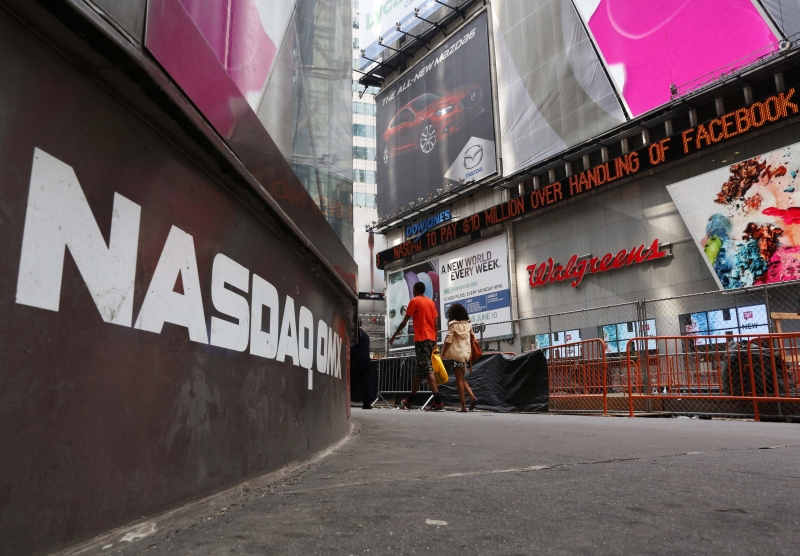 | Brenda McDermid/ Reuters