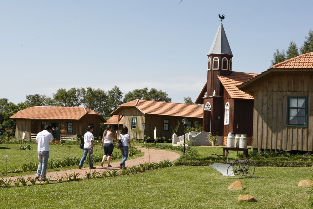 Parque Histórico de Carambeí recebe neste feriado público urbano durante a ExpoFrísia. |